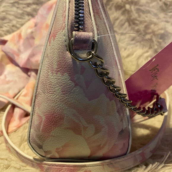 Betsey Johnson Crossbody - Picture 5 of 8